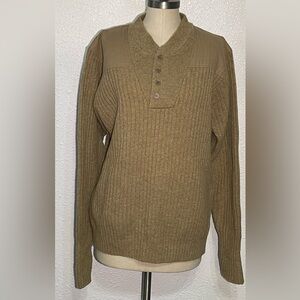 L.L. Bean Men's patch sleeve Tan Sweater size large